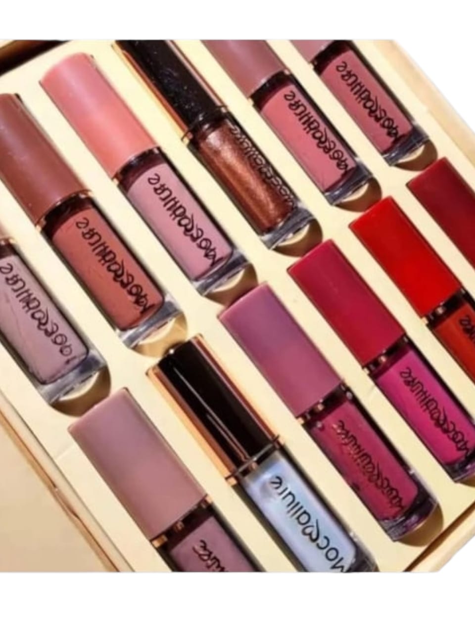 40 % Off Lip Gloss Set ( Pack of 12 ) .* پارسل کول کر چک کرے اس کے بعد پیمنٹ ادا کرے